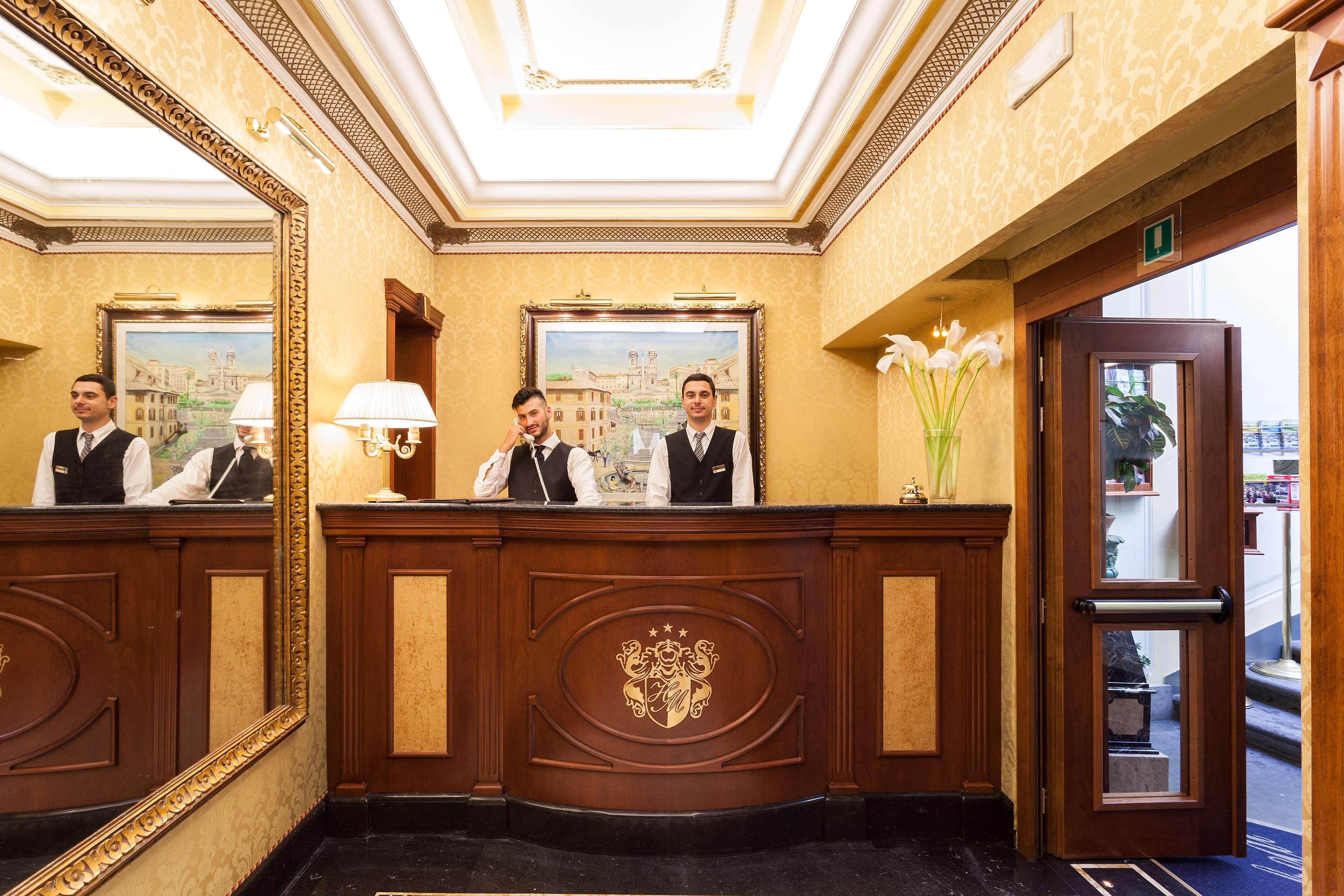 Hotel Manfredi Suite In Рим Экстерьер фото